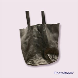 Cuyana Tall Leather Tote